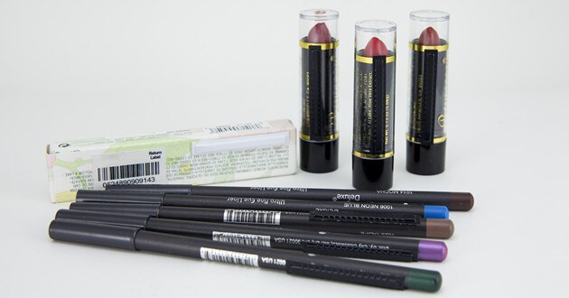  Sensormatic ultra-slim EAS labels protect narrow health, beauty and cosmetic items.